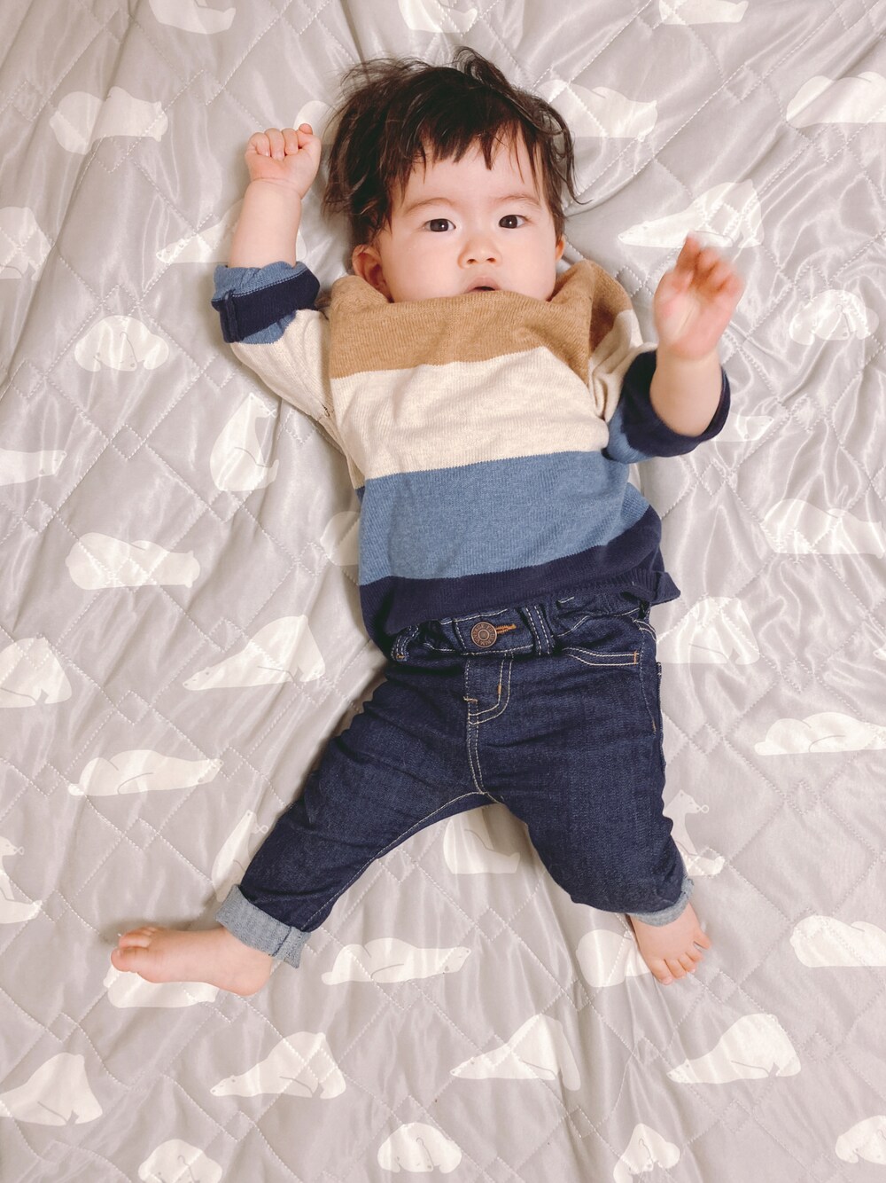 「男の子、9ヶ月」｜「H&Mのアイテム（ママ＆ベビー、ベージュ系）」を使った、ぴぴまるさん（キッズ・70cm）の秋コーディネートの1枚目の写真