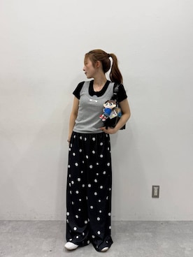 「JEANASIS（ジーナシス）のスクエアフェイクレザーショルダー/666201（ショルダーバッグ、ブラック系）」を使った、𝑴𝑨𝑹𝑰さん（レディース・158cm）の春コーディネート