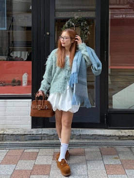 「JEANASIS（ジーナシス）のブークレシャギーVカーディガン/634208（カーディガン/ボレロ）」を使った、𝑴𝑨𝑹𝑰さん（レディース・158cm）の冬コーディネート