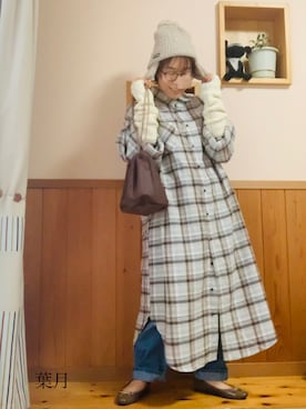 「巾着バッグ」｜「アイテム（シャツワンピース）」を使った、葉月さん（レディース・154cm）の秋コーディネート