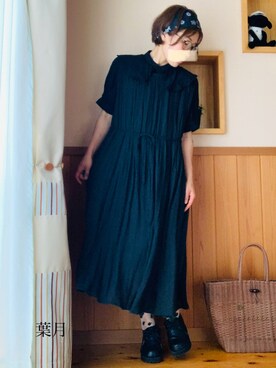 ワンピース ドレスを使った スカーフアレンジ の人気ファッションコーディネート Wear
