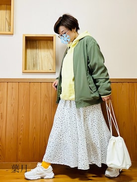 「Honeys（ハニーズ）のアイテム（スニーカー）」を使った、葉月さん（レディース・154cm）の冬コーディネート