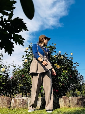 「アイテム（音楽/本・雑誌）」を使った、葉月さん（レディース・154cm）の秋コーディネート