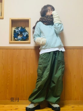 「アイテム（音楽/本・雑誌）」を使った、葉月さん（レディース・154cm）の冬コーディネート