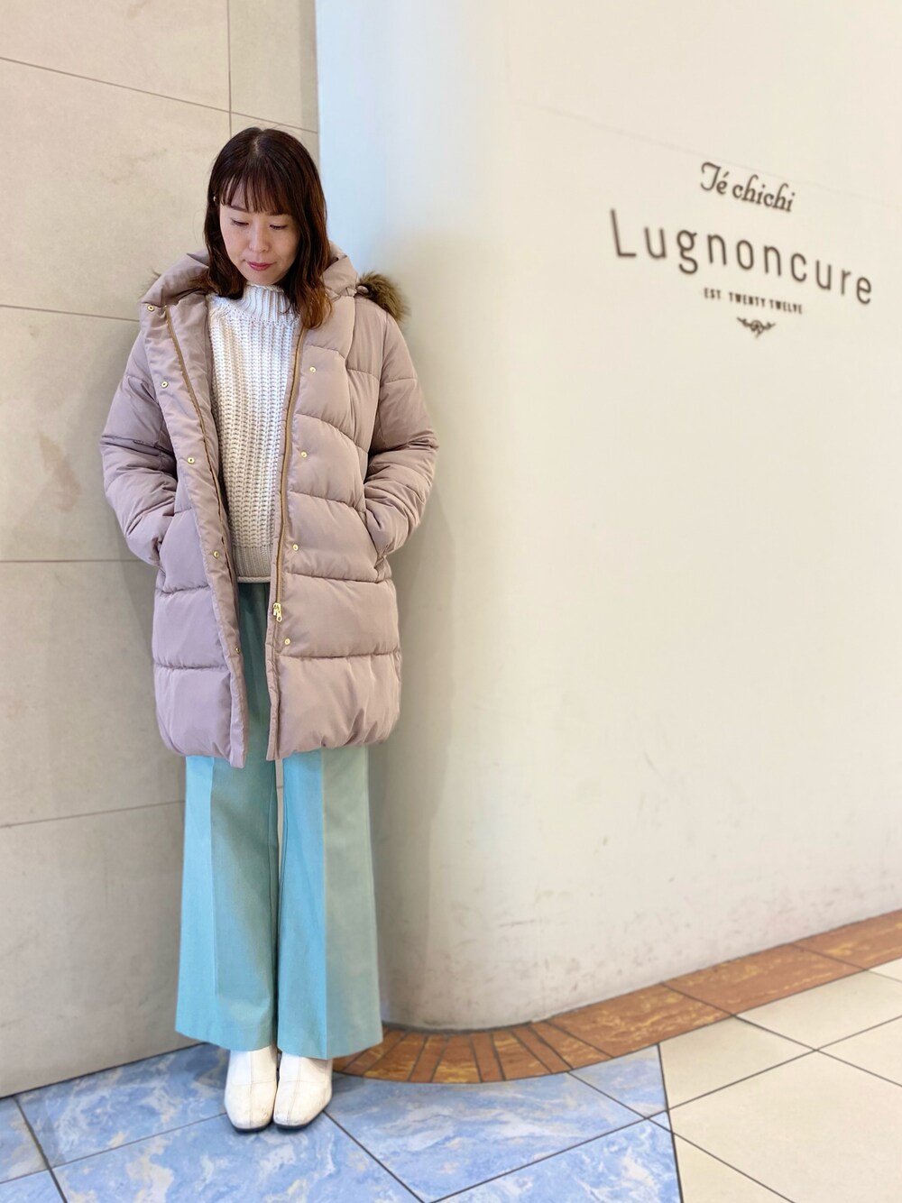 Te chichi TERRASSE（テチチテラス）の「フードファー付ロングエアコン