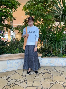 「ロゴニット」｜「アイテム（パンプス）」を使った、アメさん（レディース・158cm）の秋コーディネート