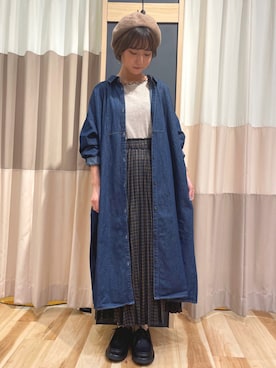 「デニムワンピース」｜「アイテム（ハンチング/ベレー帽）」を使った、ゆきほさん（レディース・156cm）の秋コーディネート