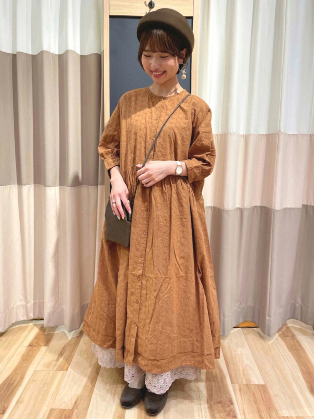 「秋のコーデ、秋カラー、ショートヘア、SM2 keittio、サマンサ モスモス(Samansa Mos2)、ナチュラル、ガーリー、マスタード、低身長コーデ、レイヤードスタイル、秋服準備はじめました」｜「SM2のアイテム（ハンチング/ベレー帽、ブラウン系）」を使った、ゆきほさん（レディース・156cm）の夏コーディネートの1枚目の写真