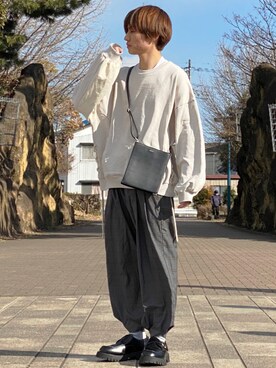 ゆーすけさんの「logo square shoulder bag / ロゴスクエアショルダーバッグ」を使ったコーディネート