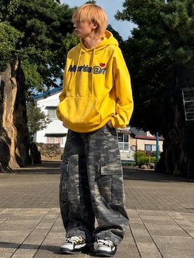 「MELLOW（メロー）のアイテム（パーカー、イエロー系）」を使った、ゆーすけさん（メンズ・166cm）の秋コーディネート