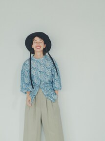 25SS　アデュートリステス　kazumiさんコラボ　リバティプリントシャツ 1709912600_215.jpg