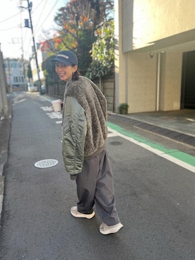 「ASTRAET（アストラット）のアイテム（パンツ）」を使った、Kazumiさん（レディース・165cm）の冬コーディネート