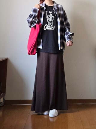 「OMNES（オムネス）のコットンロゴプリントオーバーサイズTシャツ ベアFLAG（Tシャツ/カットソー）」を使った、マルルン♪ さん（レディース・159cm）の秋コーディネート
