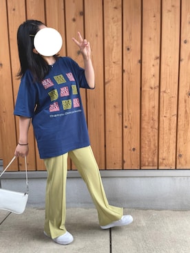 「アイテム（スラックス、イエロー系）」を使った、小さん（レディース・155cm）の夏コーディネート