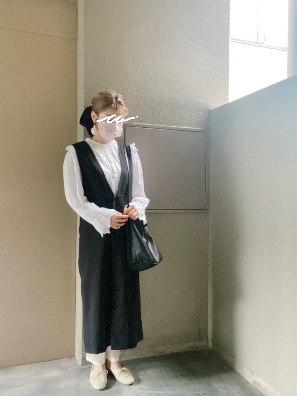 「FREAK'S STOREのアイテム（ワンピース/ドレス、ブラック系）」を使った、erikaさん（レディース・160cm）の秋コーディネートの1枚目の写真