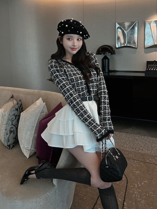 ボリュームフリルツイードニットミニワンピース（ワンピース）｜Darich