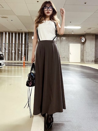Darich 黒 サスペンダー付き スカート Darich（ダーリッチ）の「スタッズサスペンダースカート