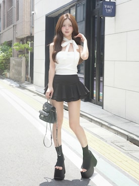 「Darich（ダーリッチ）のダブルフレアミニスカート（スカート、ブラック系）」を使った、Darichさん（レディース・160cm）の夏コーディネート