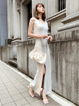 「アイテム（ショルダーバッグ）」を使った、Darichさん（レディース）の夏コーディネート