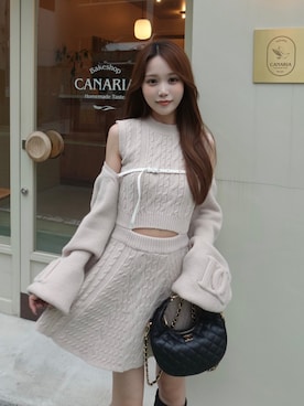 「Darich（ダーリッチ）のDDモチーフアンサンブルニットミニワンピース（ワンピース、ベージュ系）」を使った、Darichさん（レディース・168cm）の秋コーディネート