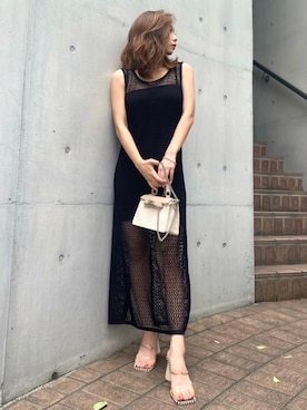 「アイテム（ショルダーバッグ）」を使った、Darichさん（レディース）の夏コーディネート