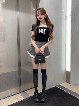 「Darich（ダーリッチ）のダブルレイヤードプリーツミニスカート（スカート、グレー系）」を使った、Darichさん（レディース・158cm）の春コーディネート