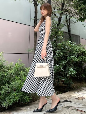 「アイテム（ハンドバッグ）」を使った、Darichさん（レディース）の夏コーディネート