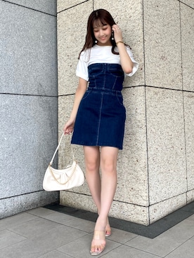 「アイテム（ショルダーバッグ）」を使った、Darichさん（レディース）の夏コーディネート