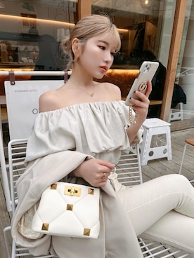 「アイテム（シャツ/ブラウス）」を使った、Darichさん（レディース）の春コーディネート