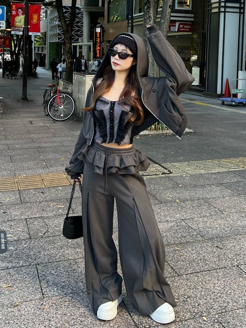 ユーズドルックフリルスウェットパンツ（スウェットパンツ）｜Darich