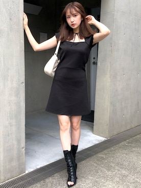 「アイテム（ショルダーバッグ）」を使った、Darichさん（レディース）の夏コーディネート