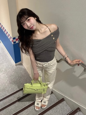 「Darich（ダーリッチ）のチェーンオフショルウェーブセットアップ（セットアップ、グレー系）」を使った、Darichさん（レディース・160cm）の夏コーディネート