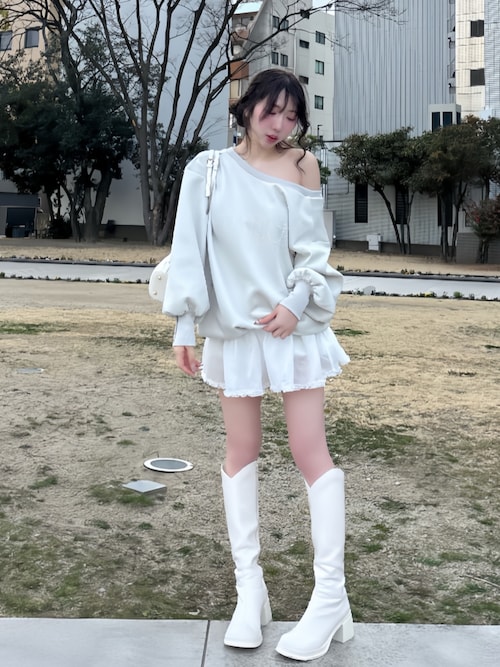 バックリボンパールグラフィックスウェットプルオーバー（スウェット