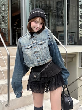 「Darich（ダーリッチ）のエアリーレースプリーツミニスカート（スカート、ブラック系）」を使った、Darichさん（レディース・168cm）の秋コーディネート
