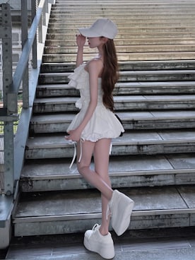 「Darich（ダーリッチ）のヘムリボンバルーンスカート（スカート、ホワイト系）」を使った、Darichさん（レディース・163cm）の春コーディネート