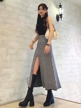 「アイテム（ショルダーバッグ）」を使った、Darichさん（レディース）の夏コーディネート