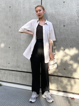 「by muni:r（バイ ムニール）のアイテム（スラックス）」を使った、sayaさん（レディース・161cm）の秋コーディネート