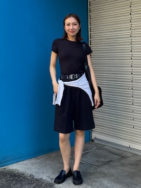 「GANNI（ガニー）のアイテム（ベルト、ブルー系）」を使った、sayaさん（レディース・162cm）の秋コーディネート