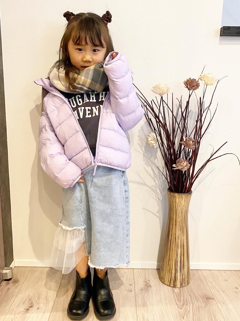 「海美、海美コーデ、キッズファッション、おんなのこ、女の子コーデ、女の子、ファッション、コーディネート、5歳」｜「B:MING by BEAMSのアイテム（マフラー、ベージュ系）」を使った、海美さん（キッズ・100cm）の冬コーディネートの1枚目の写真