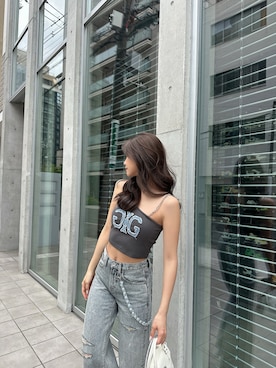 「GYDA（ジェイダ）のDenim Symmetry GYDAワンショルチェーンタンクトップ（タンクトップ、グレー系）」を使った、mikuさん（レディース・160cm）の春コーディネート