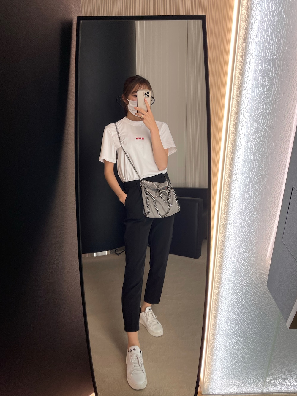 miu miu（ミュウミュウ）の「Miu Miu Patent Leather Sneakers