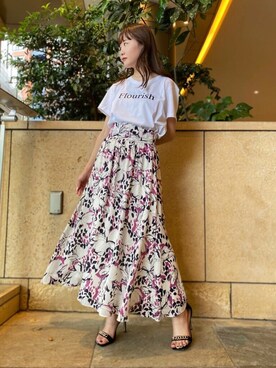 「PINKY&DIANNE（ピンキーアンドダイアン）のアイテム（Tシャツ/カットソー）」を使った、PINKY&DIANNEさん（レディース・156cm）の夏コーディネート
