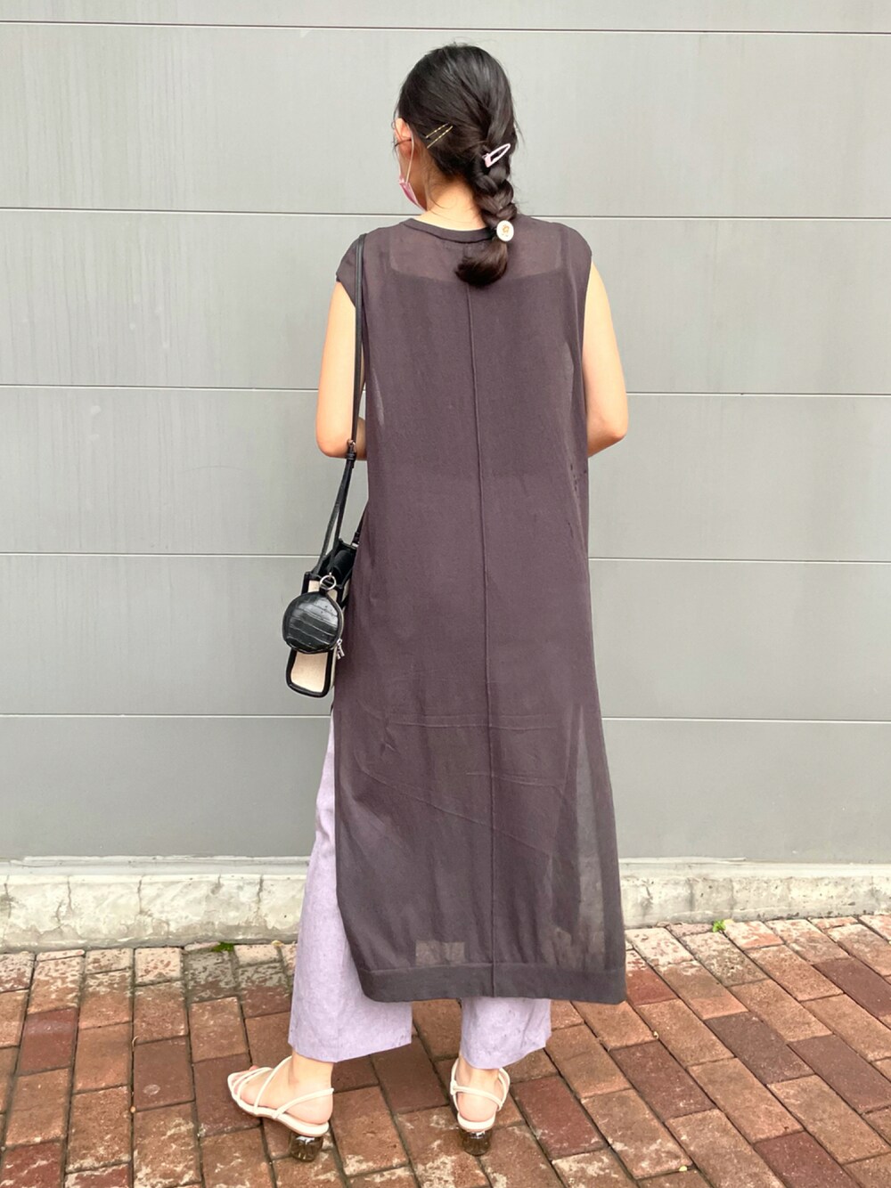「SENSE OF PLACE by URBAN RESEARCHのアイテム（ワンピース/ドレス、ブラック系）」を使った、Yunaさん（レディース・165cm）の夏コーディネートの1枚目の写真