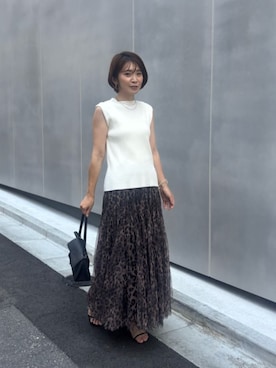 「LARUTA（ラルータ）の【LARUTA】トライアングルバッグ（ショルダーバッグ、ブラック系）」を使った、あずささん（レディース・165cm）の夏コーディネート