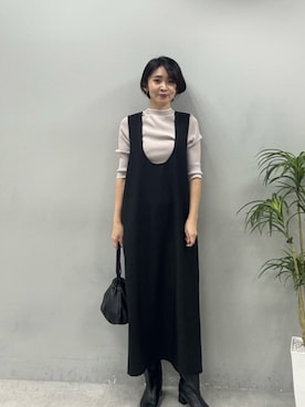 「アイテム（ジャンパースカート）」を使った、あずささん（レディース・165cm）の冬コーディネート