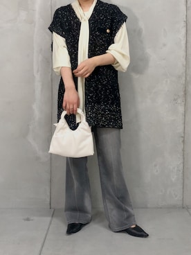 「COLLAGE GALLARDAGALANTE(コラージュガリャルダガランテ)のツイードライクニットベスト(ベスト、ブラック系)」を使った、hinakoさん(レディース)の冬コーディネート