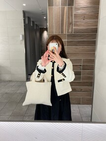 Apuweiser-riche（アプワイザーリッシェ）の「配色ツイードショート