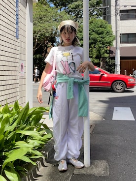 「アイテム（スニーカー）」を使った、星野りよんさん（レディース・152cm・20代）の夏コーディネート