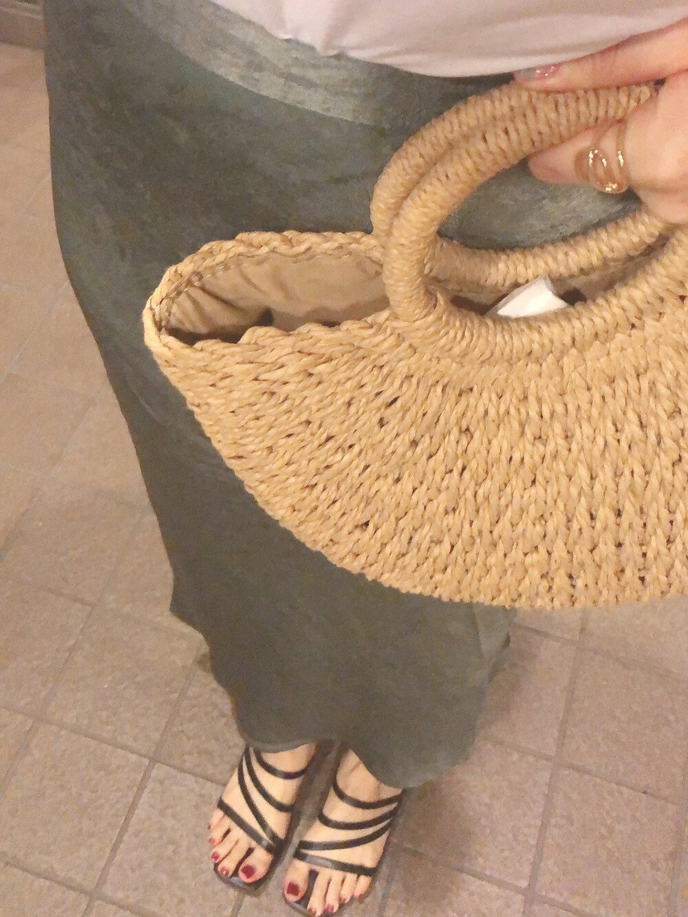 「LOWRYS FARMのアイテム（スカート、グリーン系）」を使った、mihoさん（レディース・160cm）の夏コーディネートの1枚目の写真