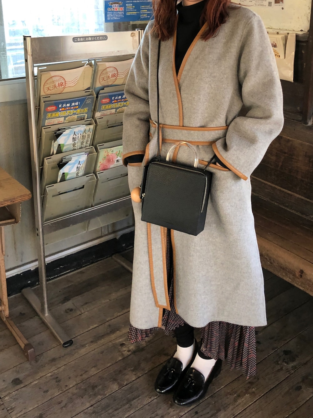 「休日スタイル、スカート、ootd、ショルダーバッグ、Building Block」｜「HYKEのアイテム（スカート、その他）」を使った、Shihoさん（レディース・159cm）の冬コーディネートの1枚目の写真